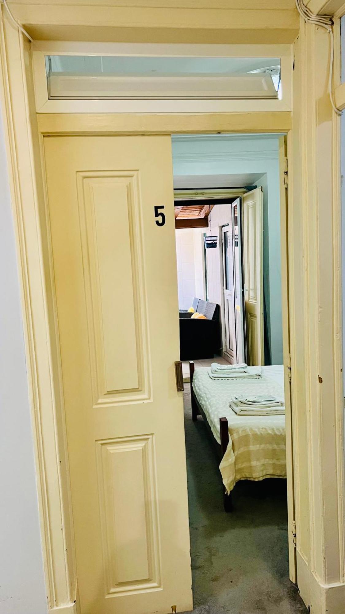 Sao Lazaro Bhuiyan Family Host Maison d'hôtes